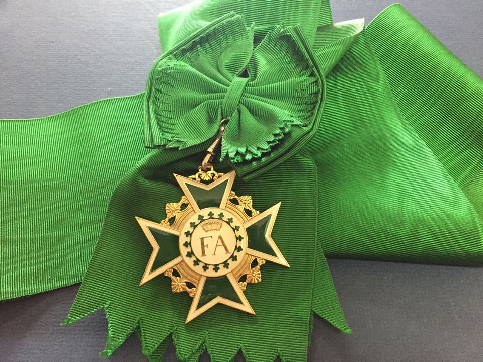 REPLICA SAXON ORDER OF THE CROWN OF RUE, 1st CLASS SASH AND SASH BADGE