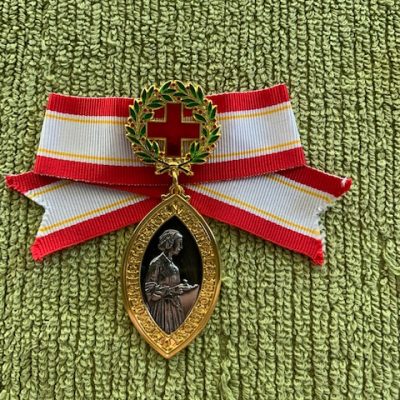 REPLICA NURSING SERVICE MEDAL