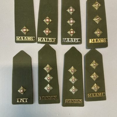 ORIGINAL AUSTRALIAN ARMY OFFICERS SHOULDER BOARDS THE LOT